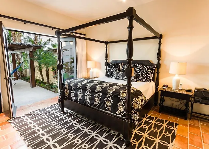Hacienda Beach Club&Residences